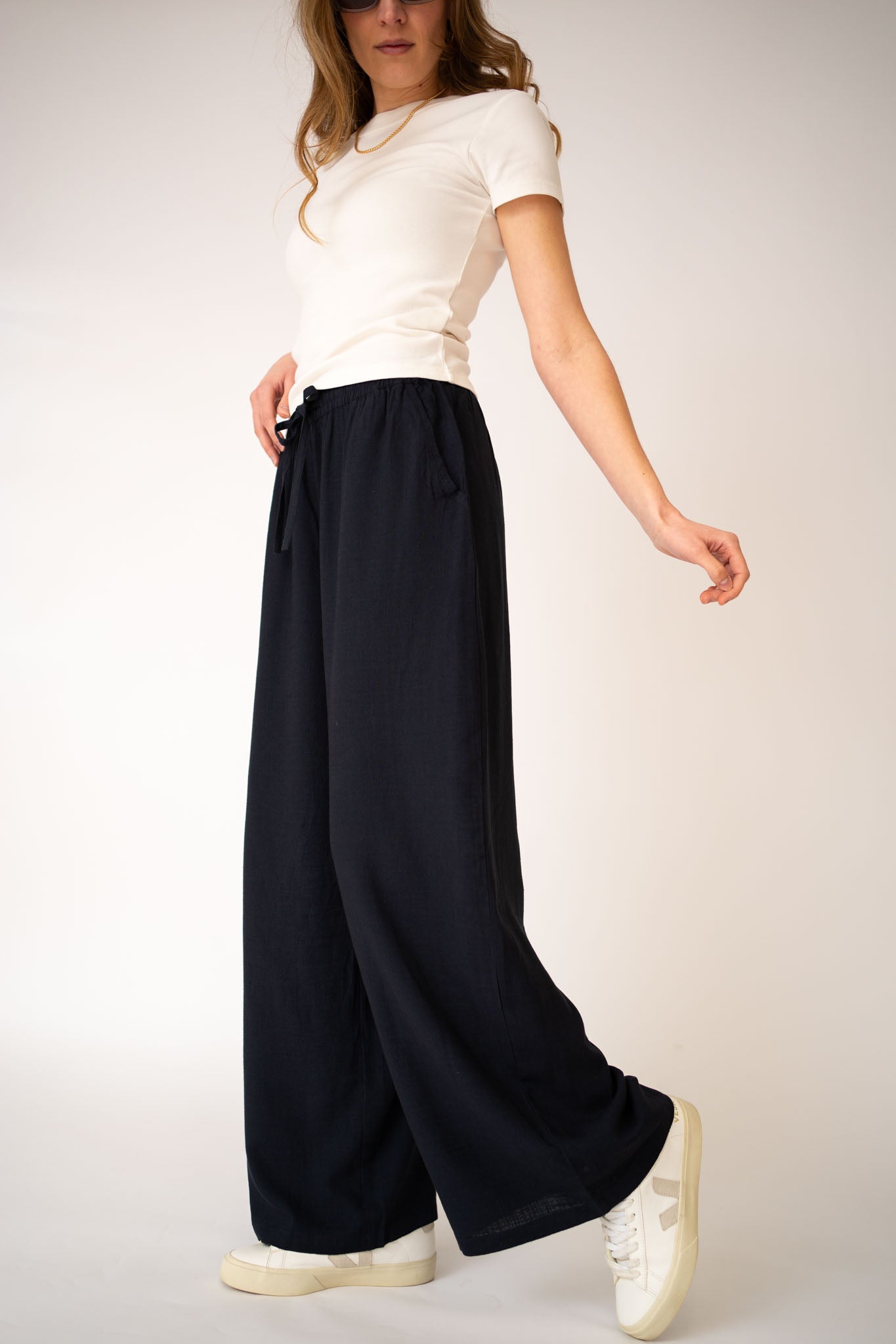 ethical-sustainable-linen-wide-leg-trouser-deep-navy-1.jpg