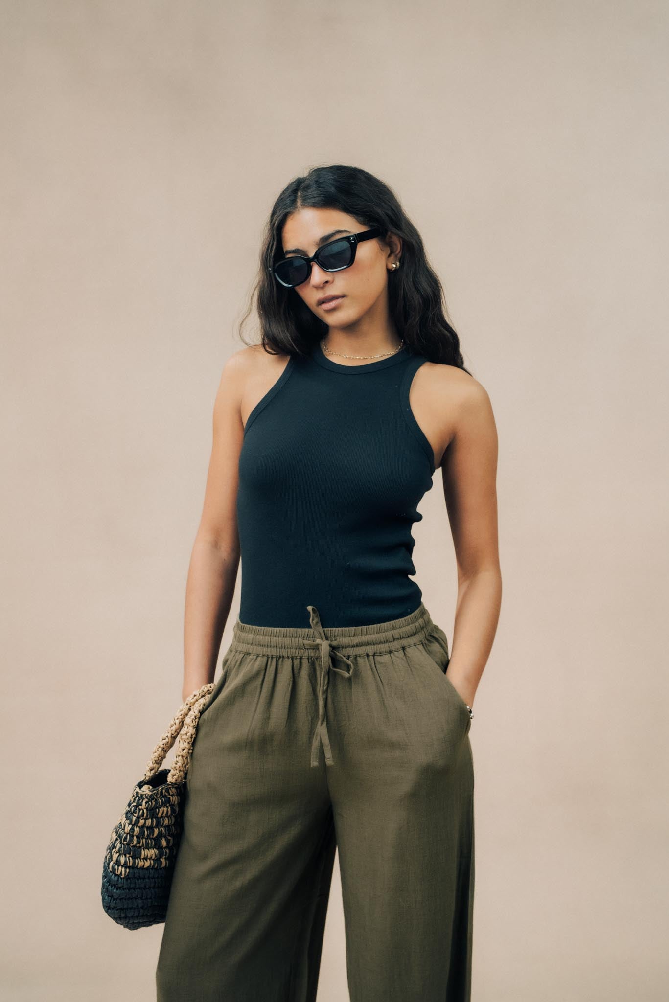 ethical-sustainable-relaxed-linen-trousers-olive-3.jpg