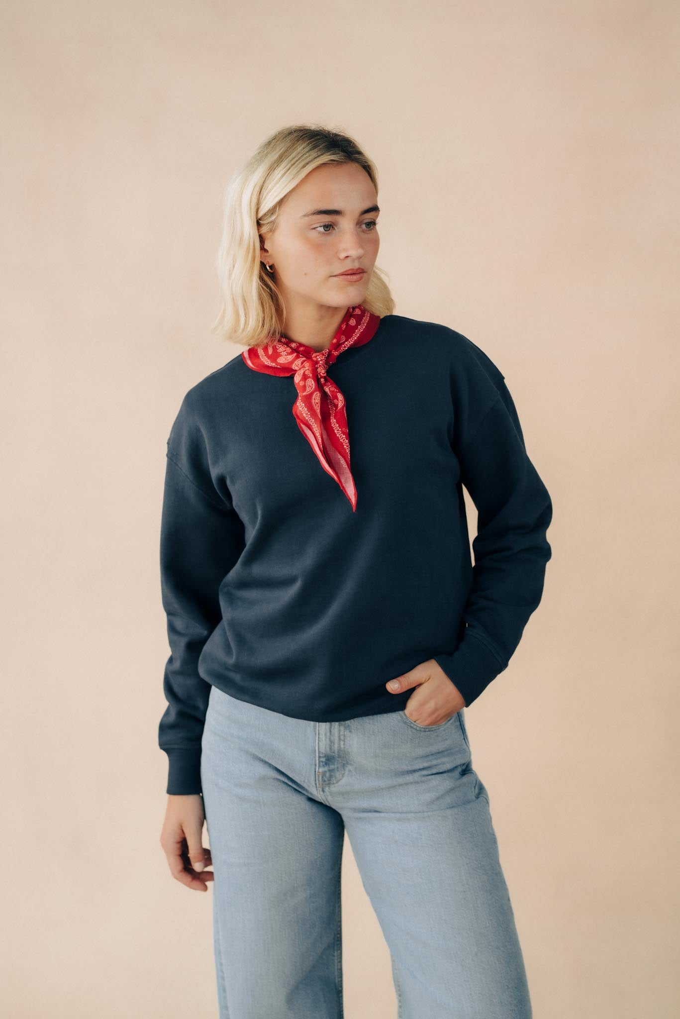 Unisex Relaxed Sweatshirt