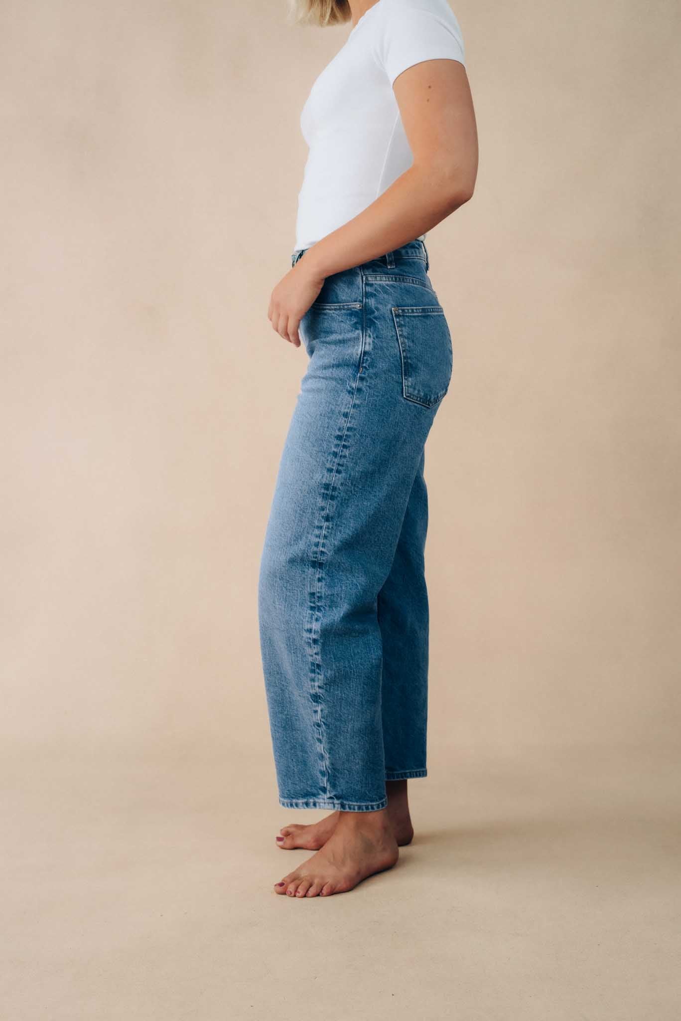 Barrel Leg Jeans