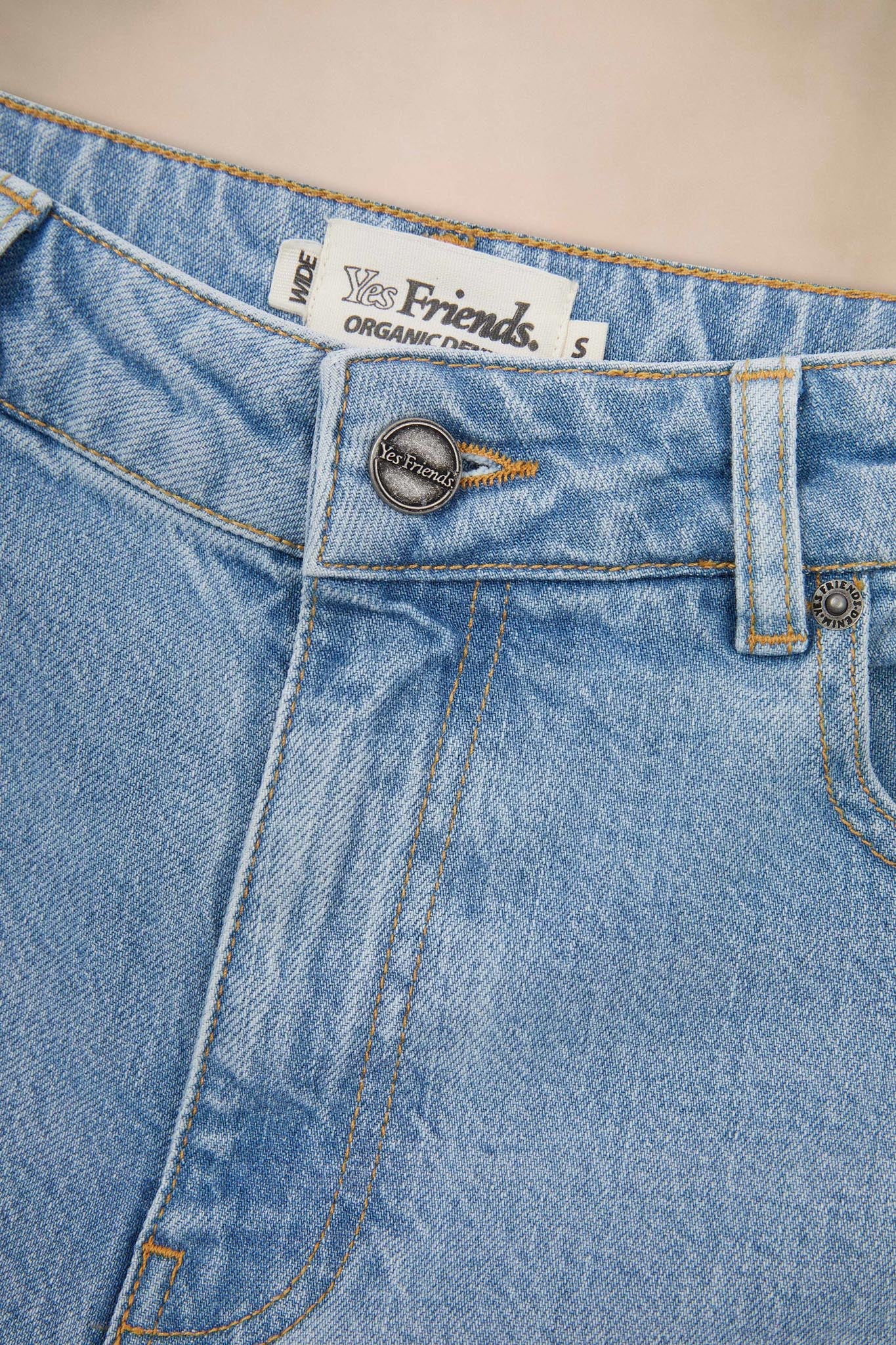 Wide Jeans