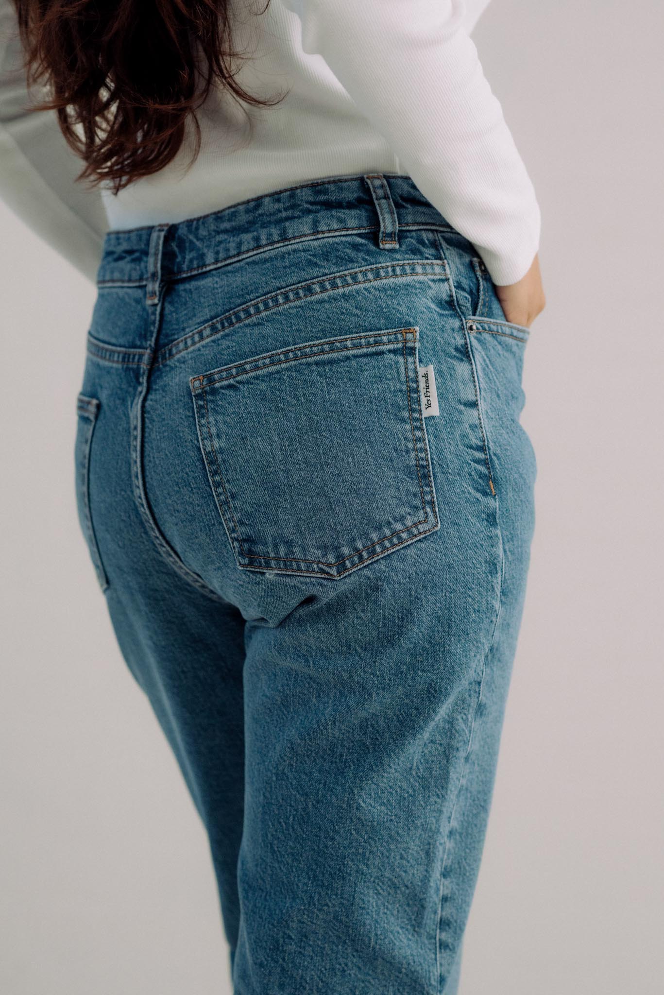 Straight Jeans
