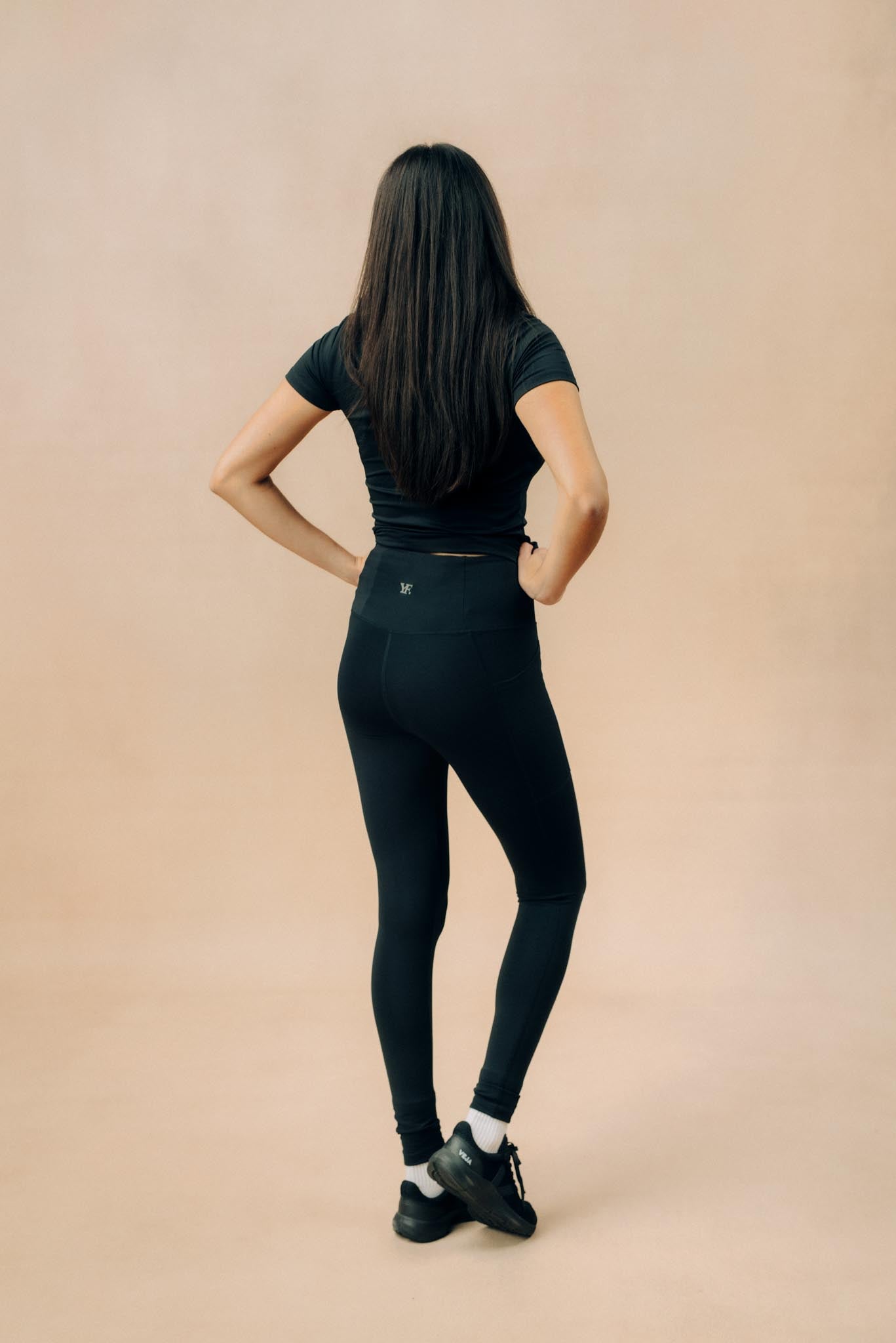 ethical-sustainable-women_s-recycled-pocket-leggings-black.jpg