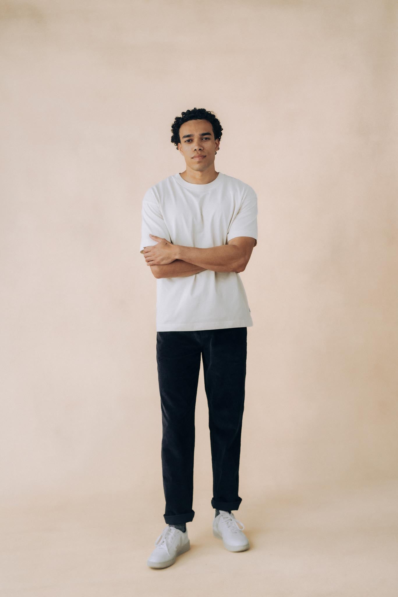 ethical-sustainble-men_s-organic-cord-trousers-deep-navy-3.jpg