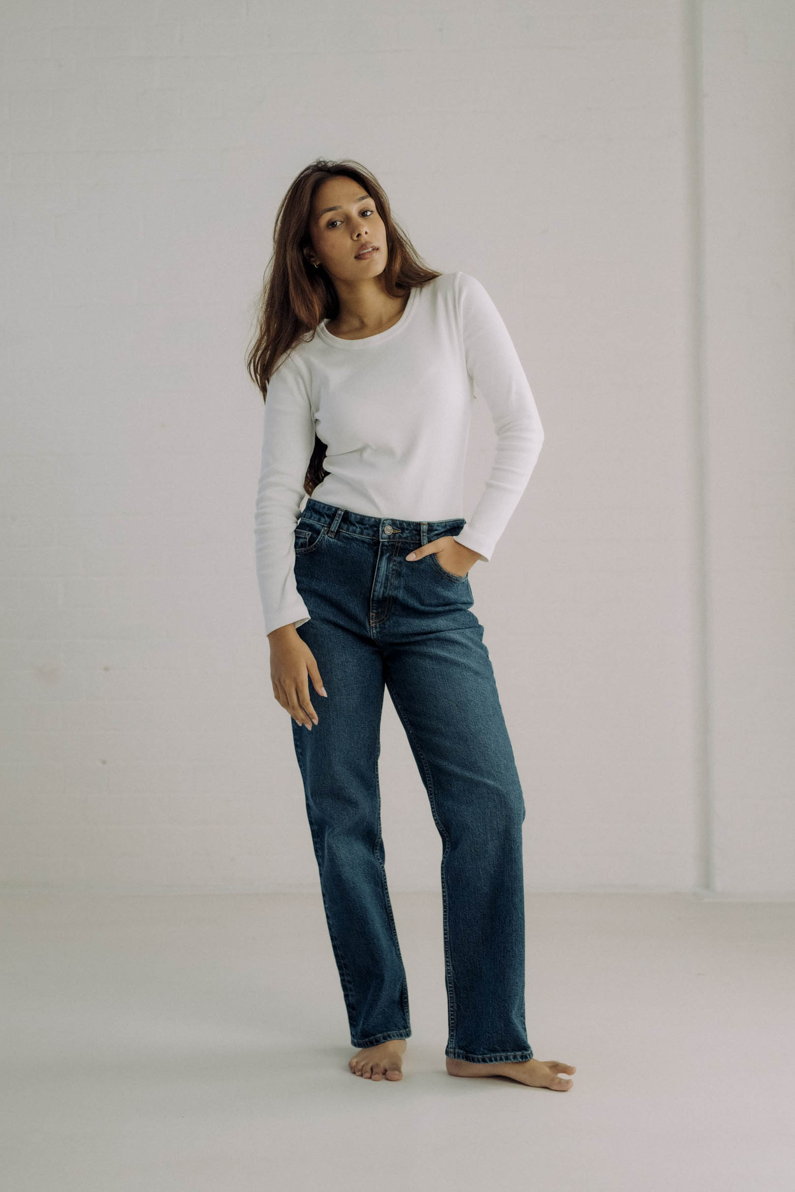 organic-cotton-straight-jeans-dark-blue-womens-7_5be264aa-81ff-4591-b50e-ab0d604da1d3.jpg