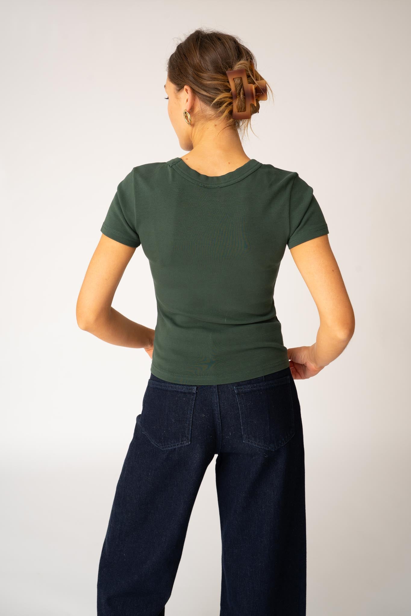 organic-cotton-womens-fitted-t-shirt-pine-1.jpg
