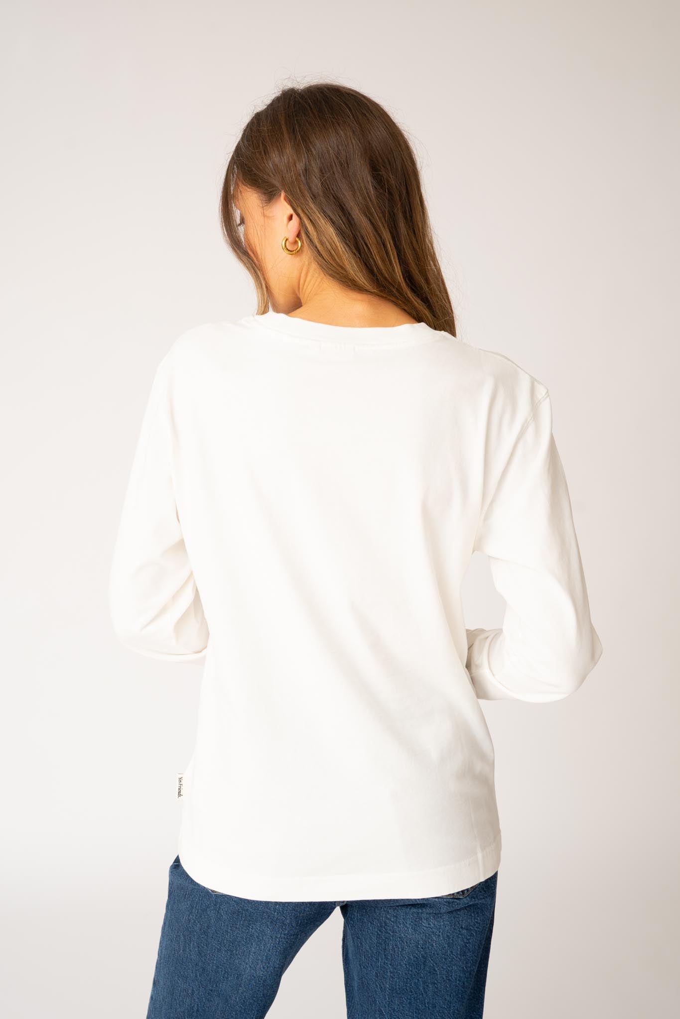 unisex-organic-long-sleeve-t-shirt-off-white-4_61317a3d-e044-4b1c-a2a8-1ef8c28fd7b1.jpg