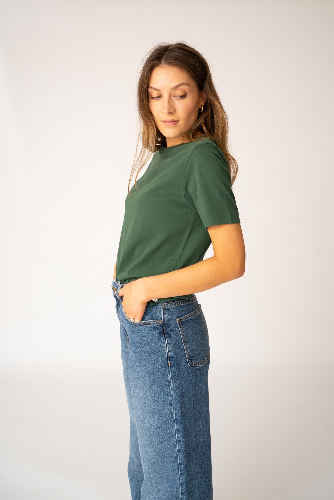 unisex-organic-t-shirt-forest-green-02.jpg