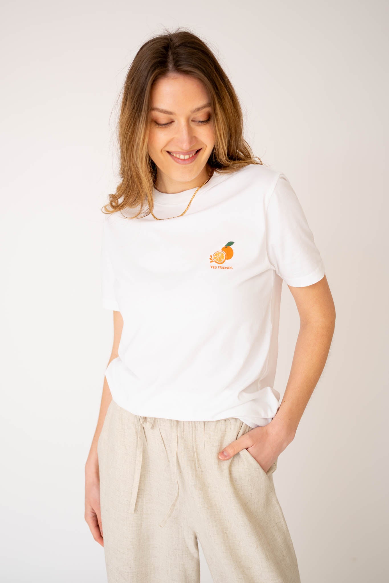 yes-friends-charlie-taylor-organic-white-t-shirt-embroidered-oranges-womens-4.jpg