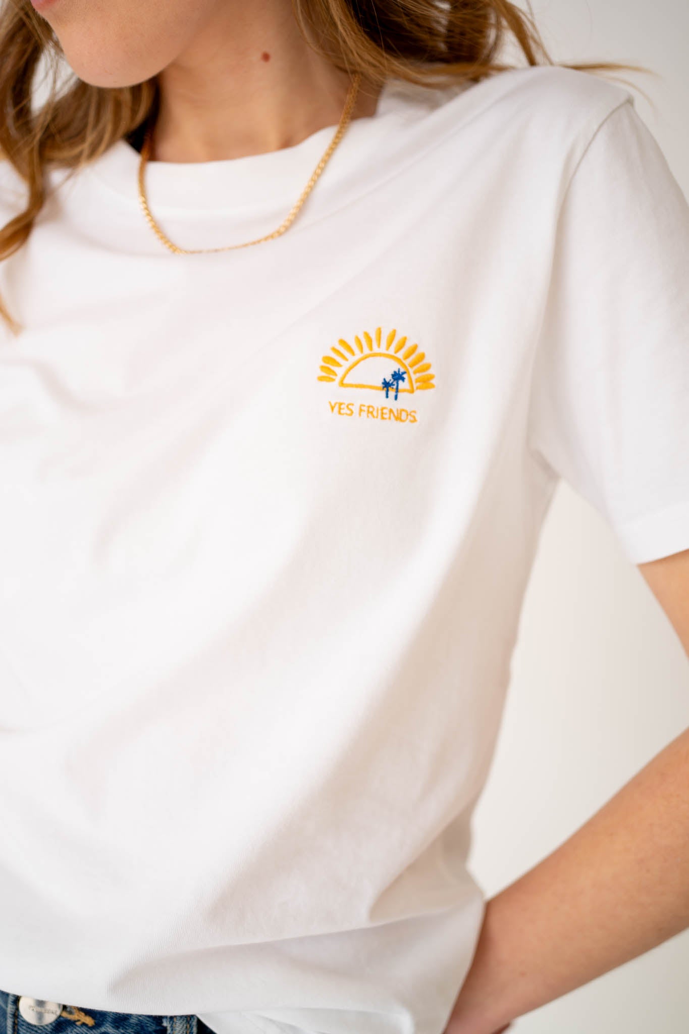 Unisex Yes Friends x Charlie Taylor T-shirt - Sunrise